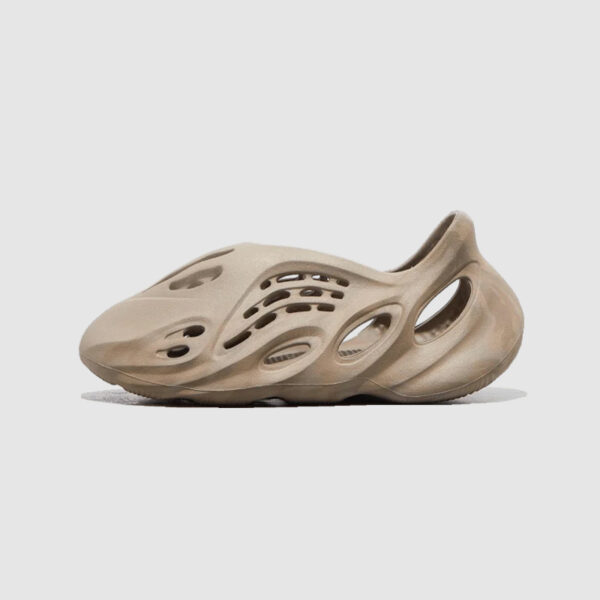 Yeezy Foam RNNR Stone Sage
